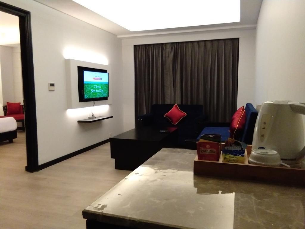 Ramada Encore Τζαλαντάρ Εξωτερικό φωτογραφία