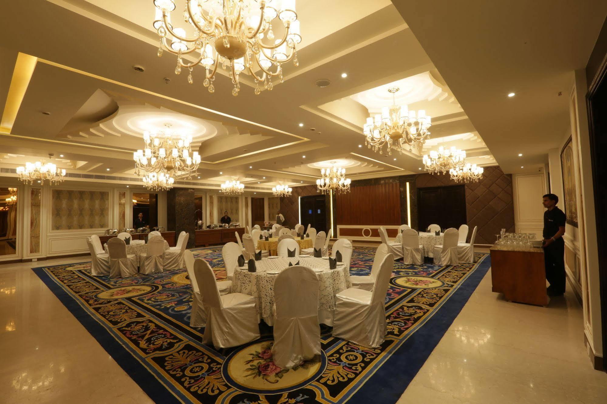 Ramada Encore Τζαλαντάρ Εξωτερικό φωτογραφία